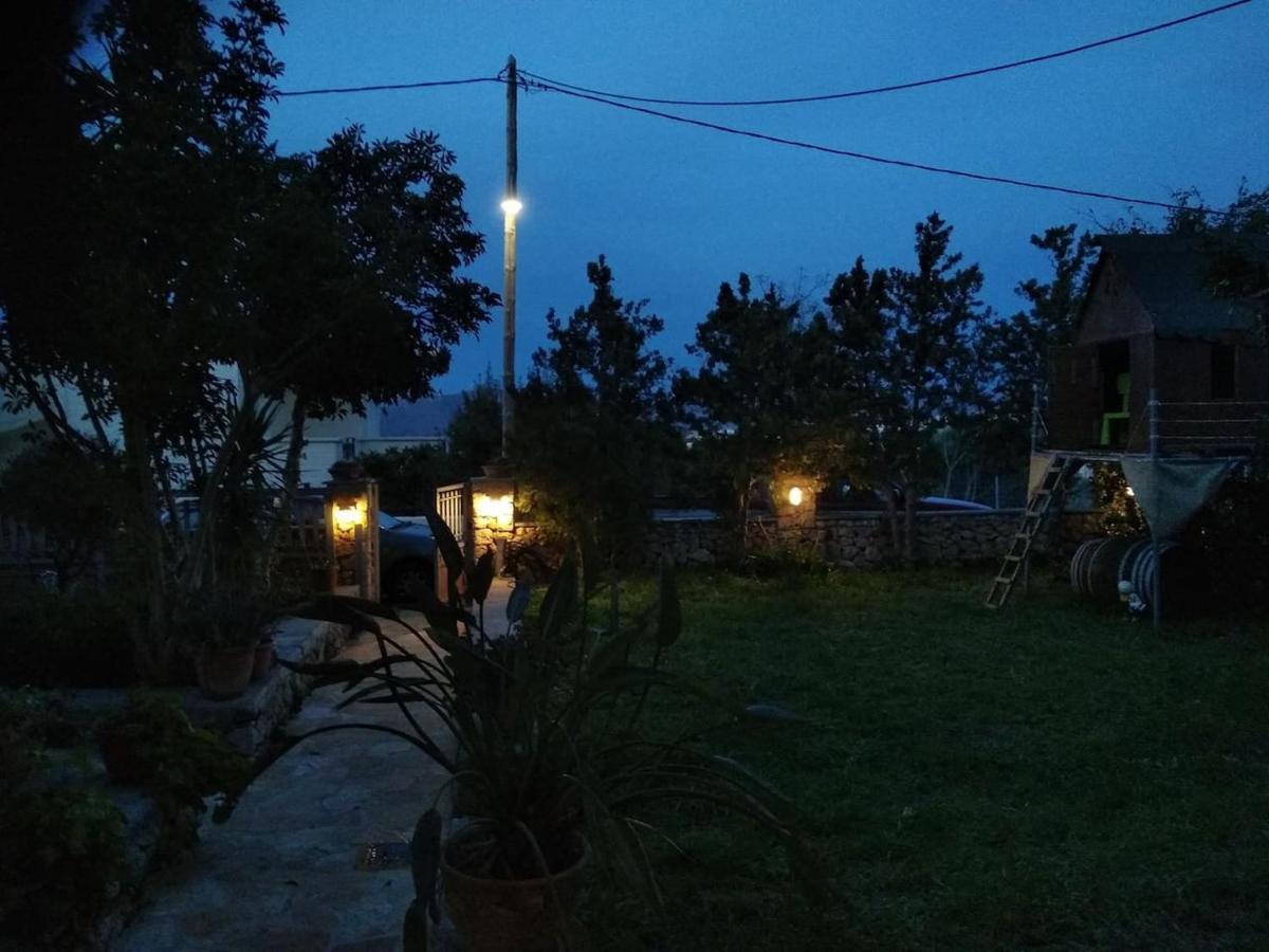 Diamant'S Place With Treehouse Garden Kunupidianá Kültér fotó